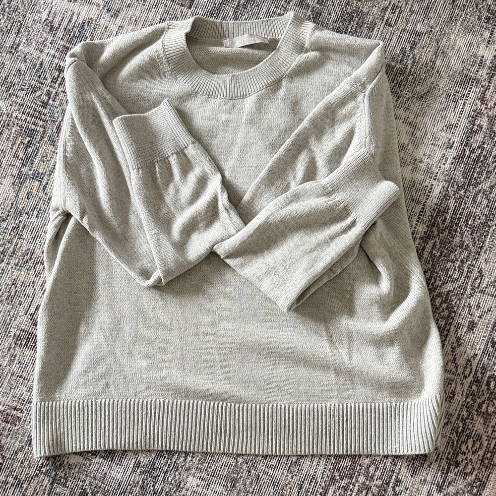 Everlane gray sweater
